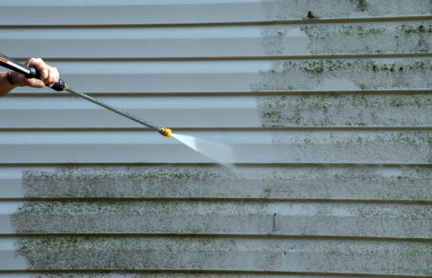 Best Deck Cleaning Services  in Newport, VT